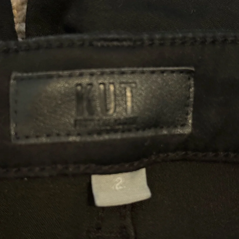 Kut from the Kloth Black High-Rise Wide Leg Jeans - Picture 7 of 8